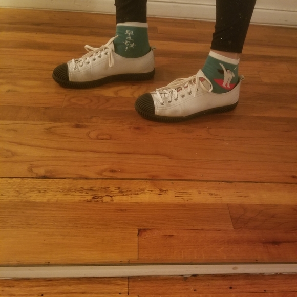 Prada sneakers - Picture 5 of 5